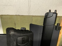 Inhoud op platform boven keuken - afbeelding 4 van  7