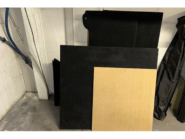 Inhoud op platform boven keuken - afbeelding 5 van  7