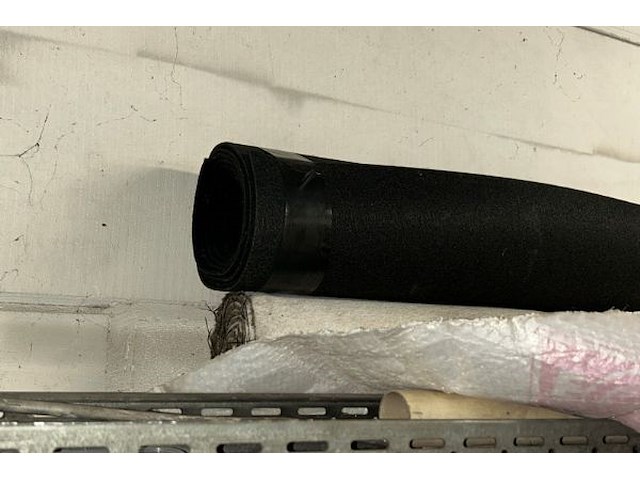 Inhoud op platform boven keuken - afbeelding 6 van  7