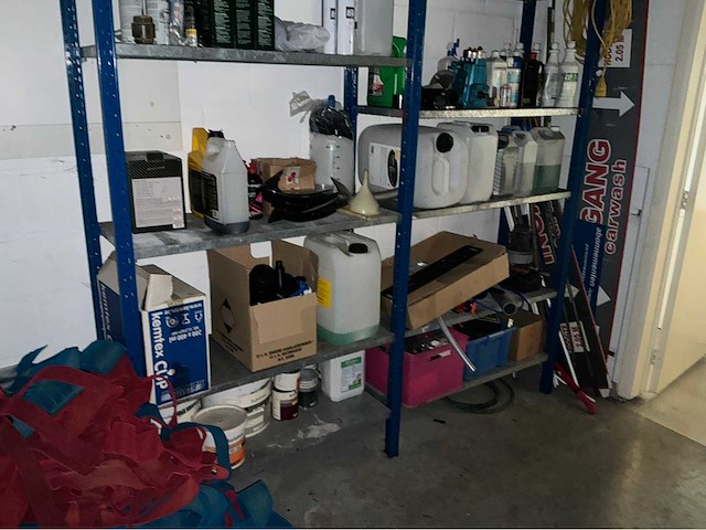 Inhoud opbergruimte - afbeelding 6 van  13