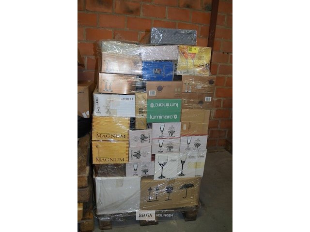 Inhoud pallet div soorten glazen - afbeelding 5 van  6