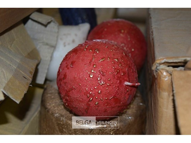 Inhoud pallet div soorten kaarsen - afbeelding 1 van  6