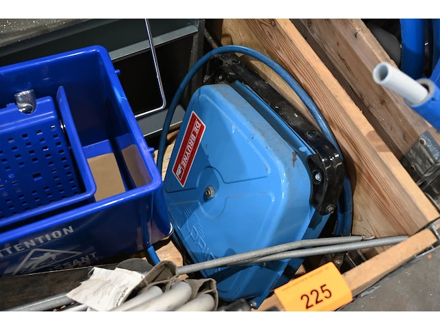 Inhoud pallet diverse werkmateriaal - afbeelding 3 van  5