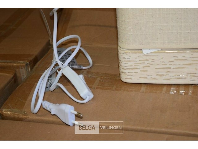 Inhoud pallet partij div deco lampen - afbeelding 3 van  4