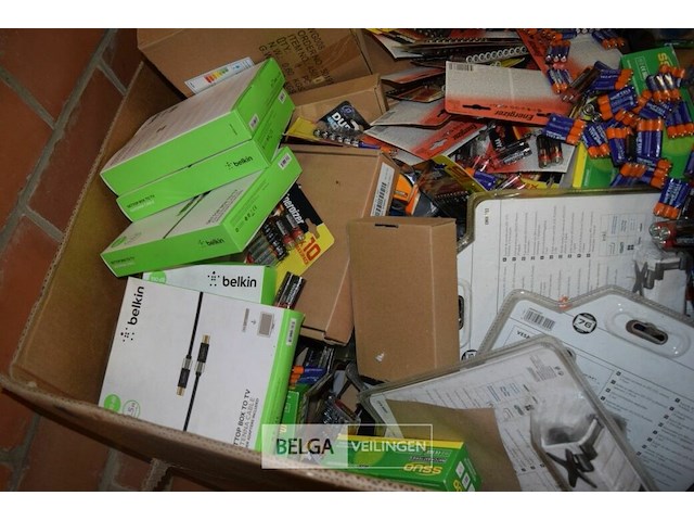 Inhoud pallet partij div goederen - afbeelding 2 van  5