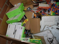 Inhoud pallet partij div goederen - afbeelding 2 van  5