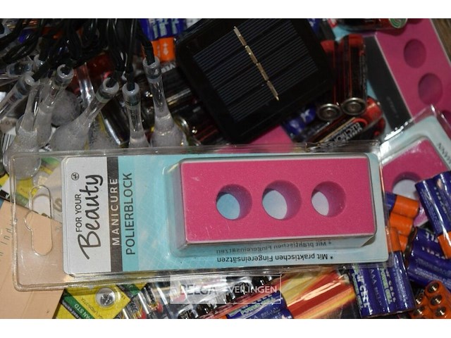 Inhoud pallet partij div goederen - afbeelding 5 van  7