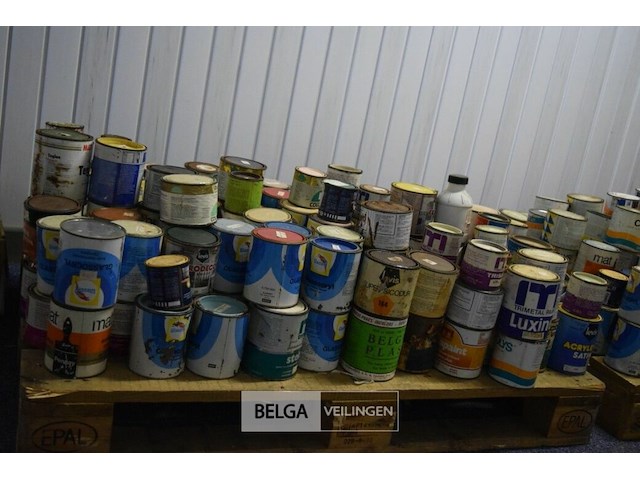 Inhoud pallet partij div soorten verf - afbeelding 1 van  8