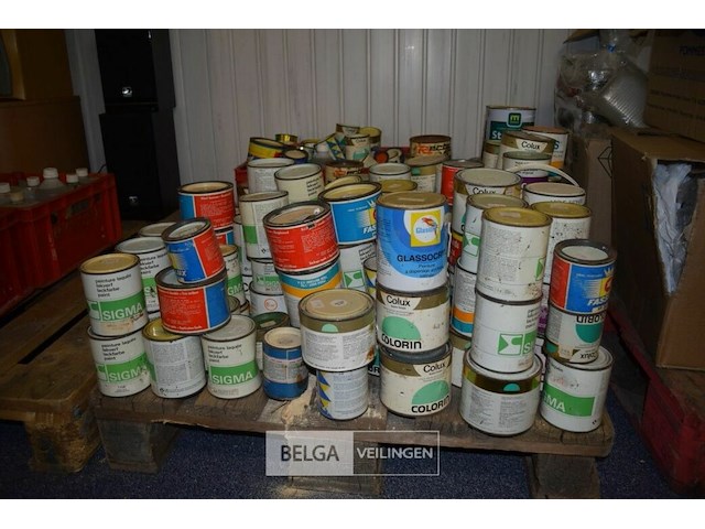 Inhoud pallet partij div soorten verf - afbeelding 1 van  7