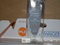 Inhoud pallet partij schwarger adapters, gsm hoesje,handgel 100ml/fles - afbeelding 3 van  6