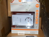 Inhoud pallet partij schwarger adapters, gsm hoesje,handgel 100ml/fles - afbeelding 4 van  6