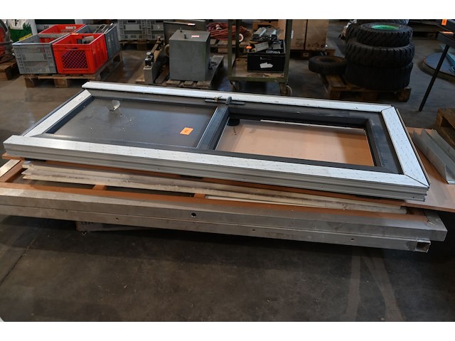 Inhoud pallet - afbeelding 3 van  3