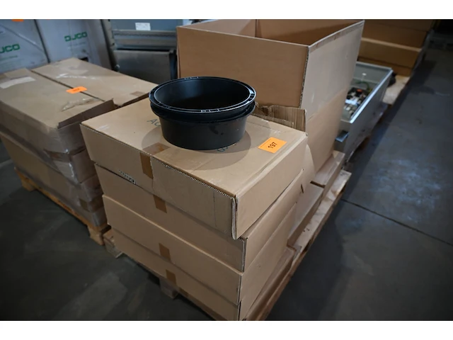 Inhoud pallet - afbeelding 1 van  3