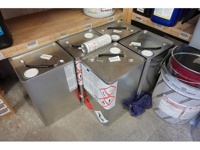 Inhoud productenkamer - afbeelding 15 van  29