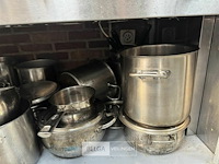 Inhoud rek - div kookpotten - afbeelding 3 van  8