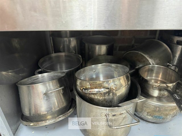 Inhoud rek - div kookpotten - afbeelding 6 van  8
