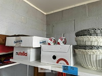 Inhoud rek - div mandjes, confituur, nutella, siroop - afbeelding 5 van  6