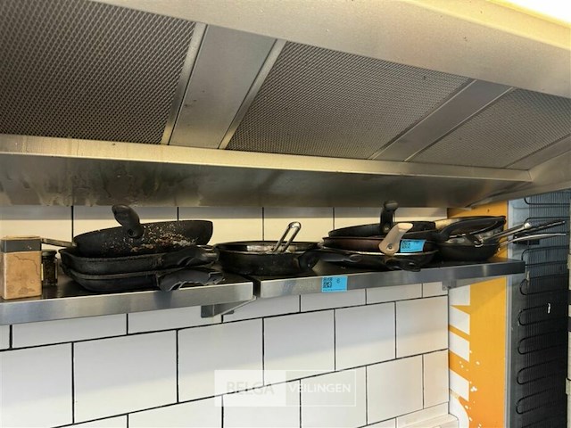 Inhoud rek - div pannen - afbeelding 2 van  5