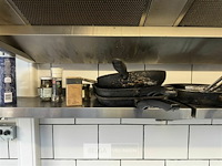 Inhoud rek - div pannen - afbeelding 3 van  5