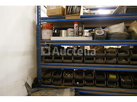 Inhoud rek : allehande divers bevestigingsmateriaal en dergelijken - afbeelding 10 van  12