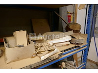 Inhoud rek : divers materiaal - afbeelding 1 van  8