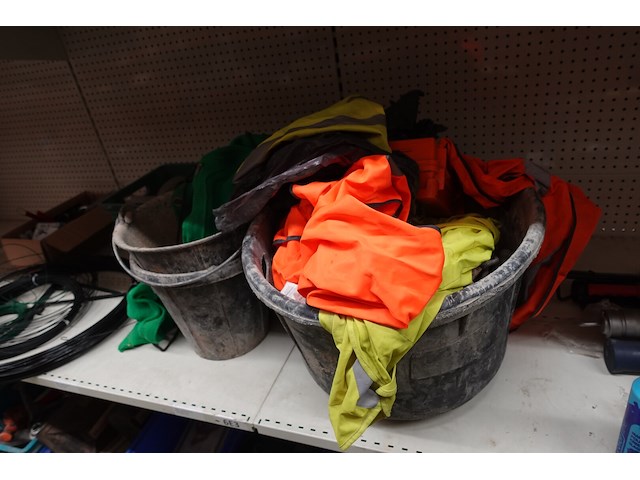 Inhoud rek diversen - afbeelding 3 van  48