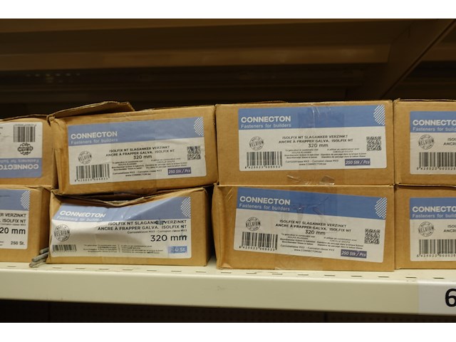 Inhoud rek diversen - afbeelding 27 van  48