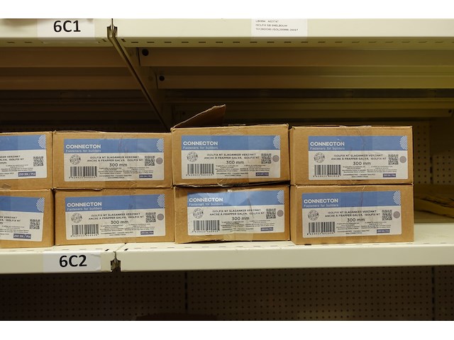 Inhoud rek diversen - afbeelding 28 van  48