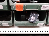 Inhoud rek diversen - afbeelding 35 van  48