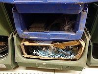 Inhoud rek diversen - afbeelding 36 van  48