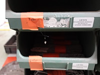 Inhoud rek diversen - afbeelding 41 van  48