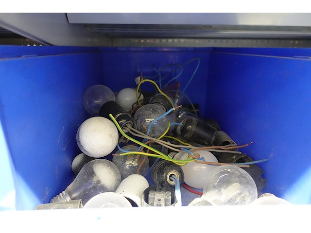 Inhoud rek diversen - afbeelding 9 van  55