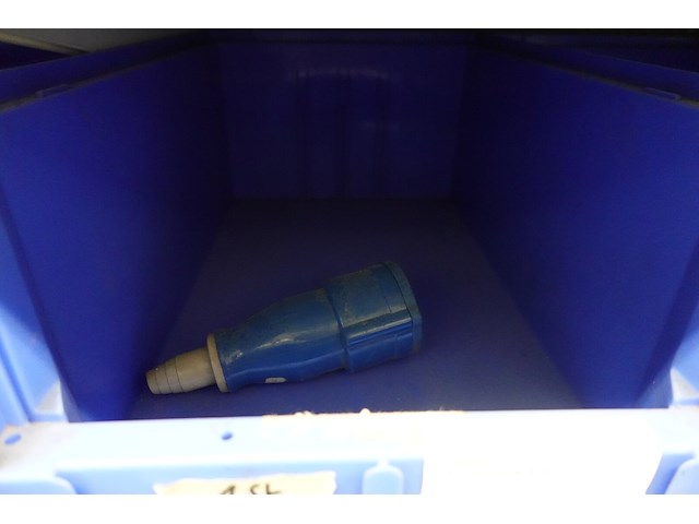 Inhoud rek diversen - afbeelding 18 van  55