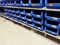 Inhoud rek diversen - afbeelding 24 van  55