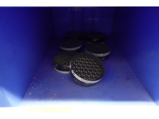 Inhoud rek diversen - afbeelding 26 van  55