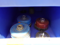 Inhoud rek diversen - afbeelding 27 van  55