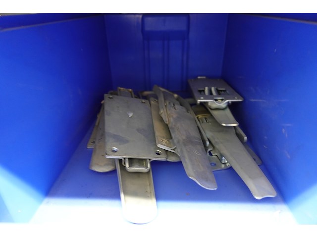 Inhoud rek diversen - afbeelding 29 van  55