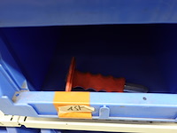 Inhoud rek diversen - afbeelding 30 van  55