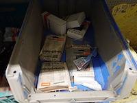 Inhoud rek diversen - afbeelding 35 van  55