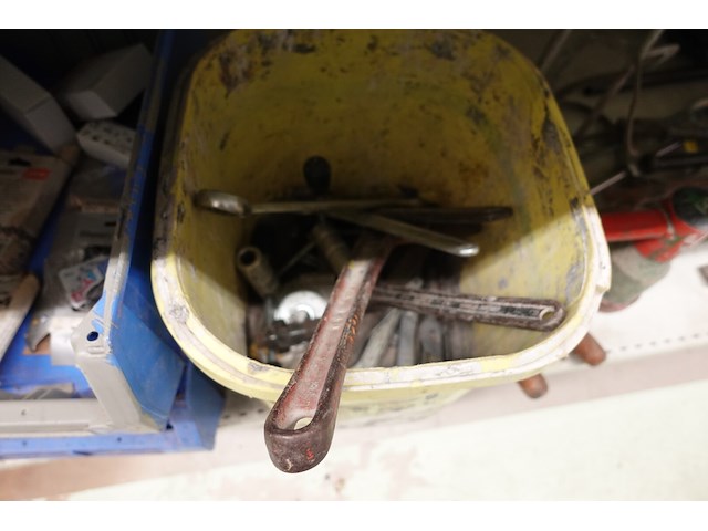 Inhoud rek diversen - afbeelding 37 van  55