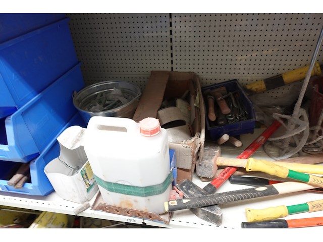 Inhoud rek diversen - afbeelding 42 van  55