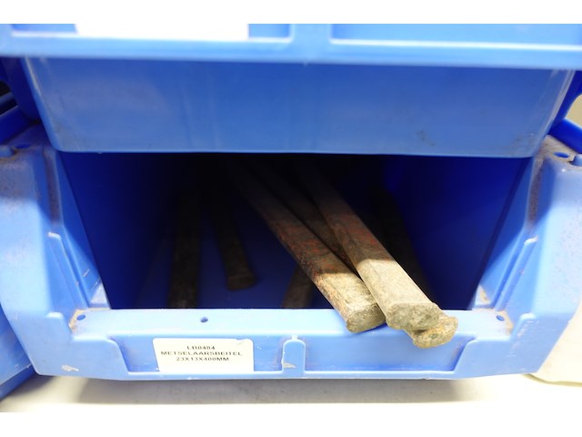 Inhoud rek diversen - afbeelding 43 van  55