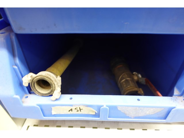 Inhoud rek diversen - afbeelding 53 van  55