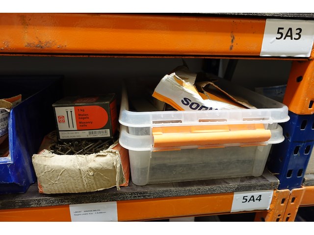 Inhoud rek ijzerwaren - afbeelding 5 van  95