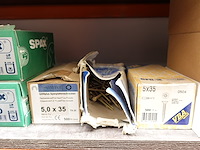 Inhoud rek ijzerwaren - afbeelding 9 van  95