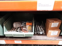 Inhoud rek ijzerwaren - afbeelding 16 van  95