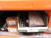 Inhoud rek ijzerwaren - afbeelding 17 van  95