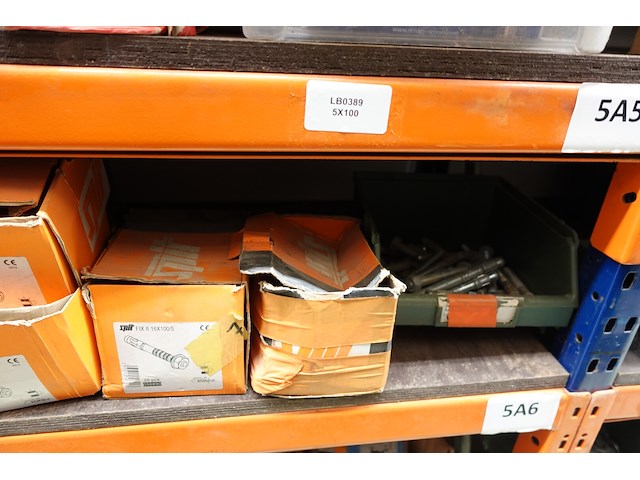 Inhoud rek ijzerwaren - afbeelding 19 van  95