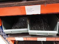 Inhoud rek ijzerwaren - afbeelding 20 van  95