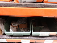 Inhoud rek ijzerwaren - afbeelding 25 van  95